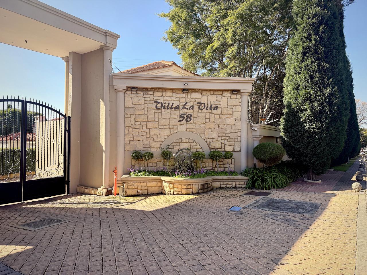 4 Bedroom House | Secure Estate | Bryanston, Sandton