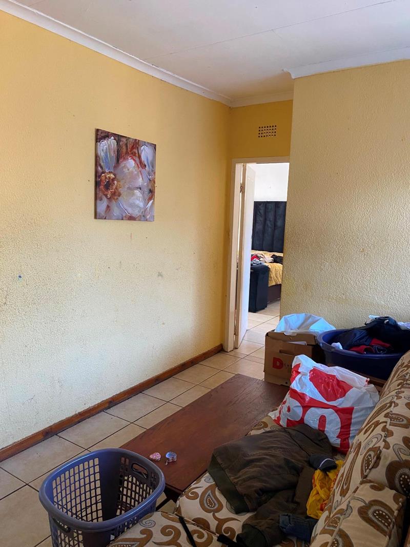 naturena-14 3 Bedroom Family Home | Naturena | Johannesburg South