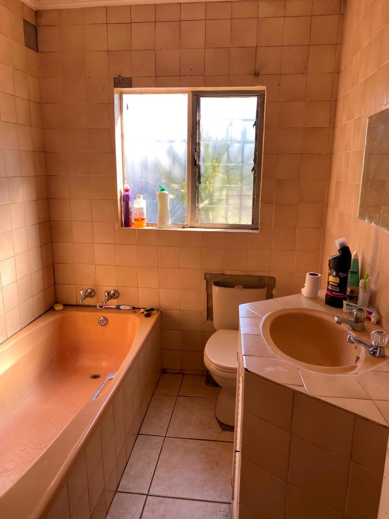 naturena-15 3 Bedroom Family Home | Naturena | Johannesburg South