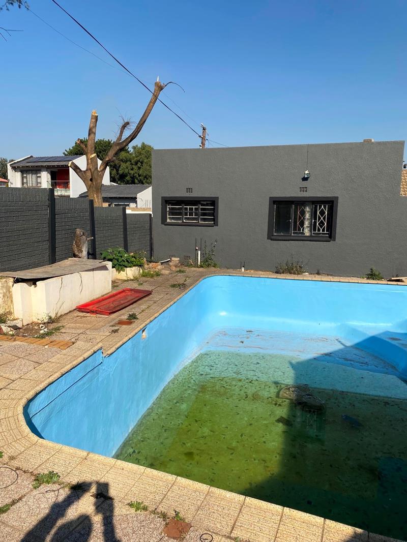naturena-31 3 Bedroom Family Home | Naturena | Johannesburg South