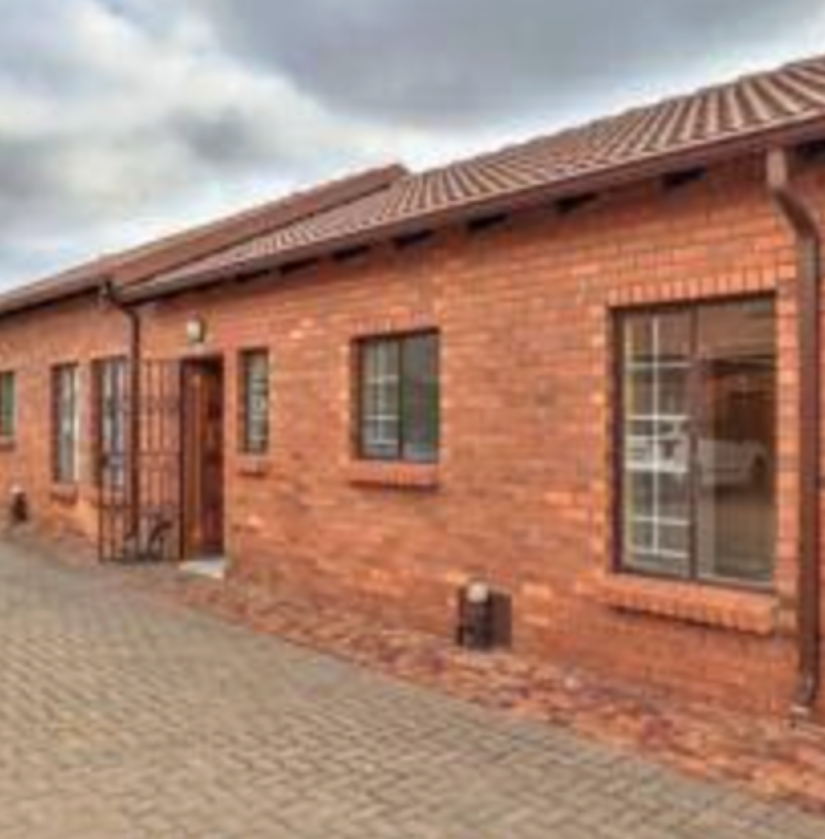Townhouse for Sale in Ormonde
