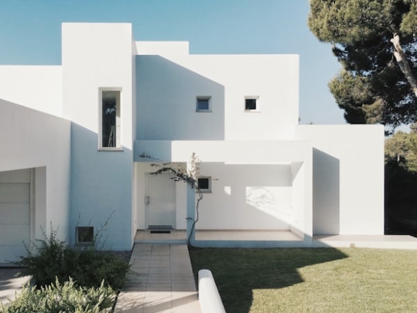 House for Sale in Bassonia Rocks