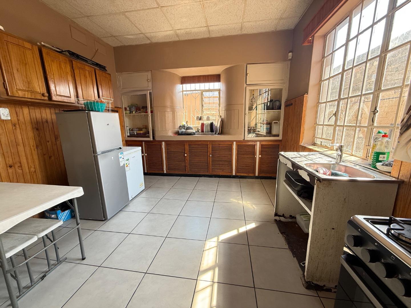 4 Bedroom Income-Generating House For Sale in The Hill, Johannesburg