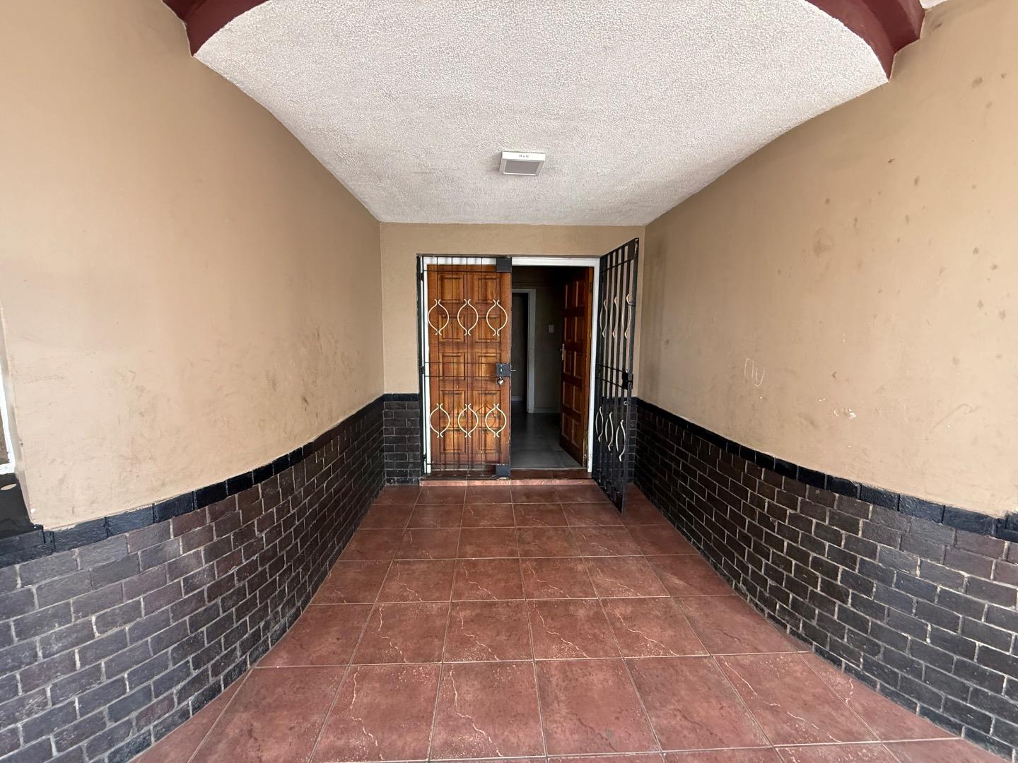 4 Bedroom Income-Generating House For Sale in The Hill, Johannesburg