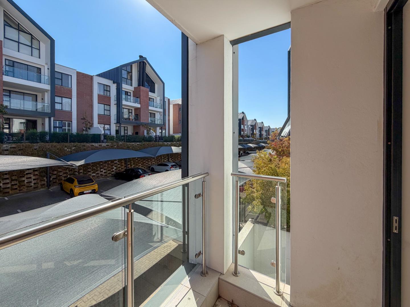 1 Bedroom Lakefront Apartment for Sale in Linksfield – Golf & Equestrian Estate
