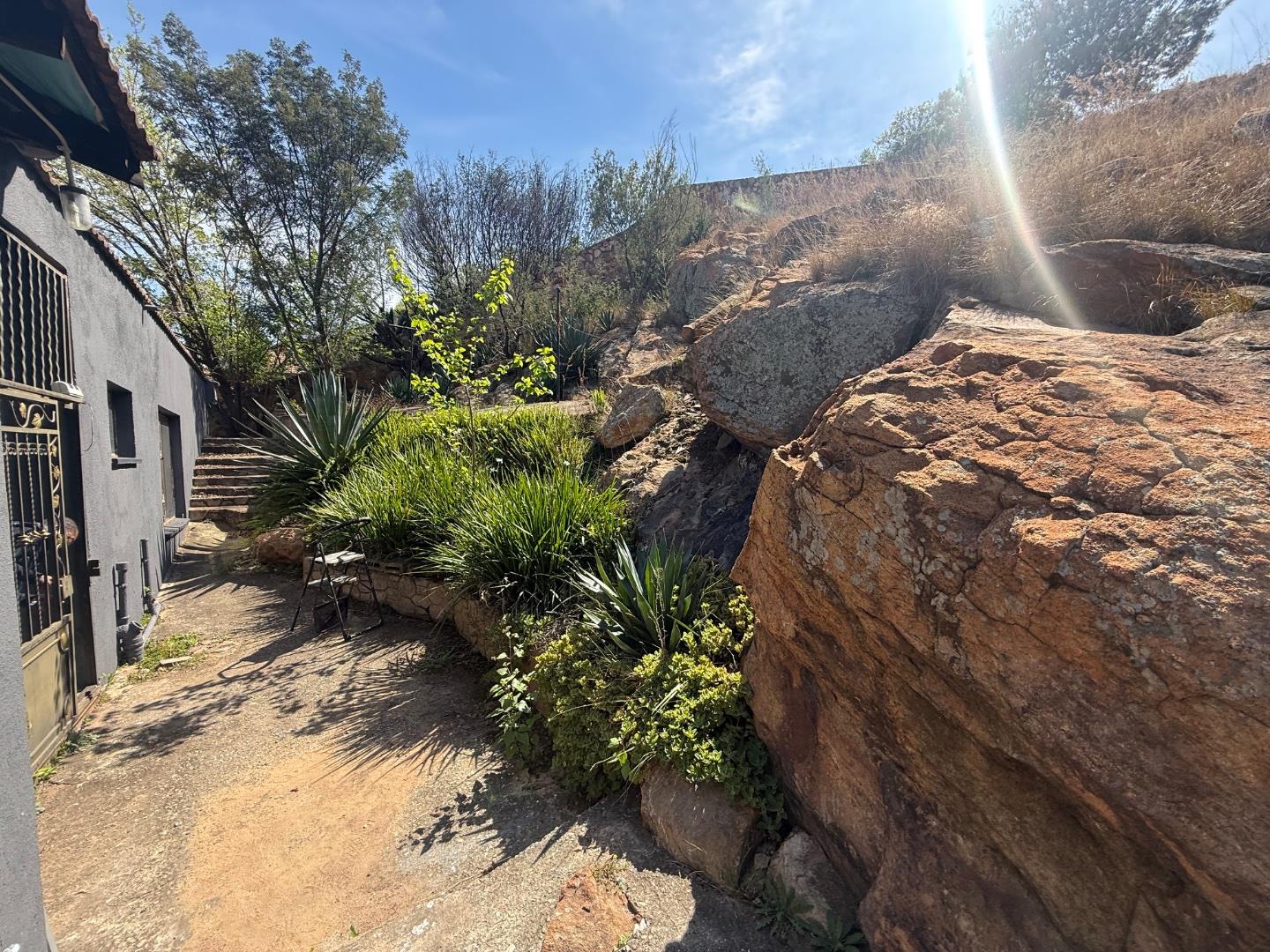 4 Bedroom Double Storey House for Sale in Oakdene, Johannesburg