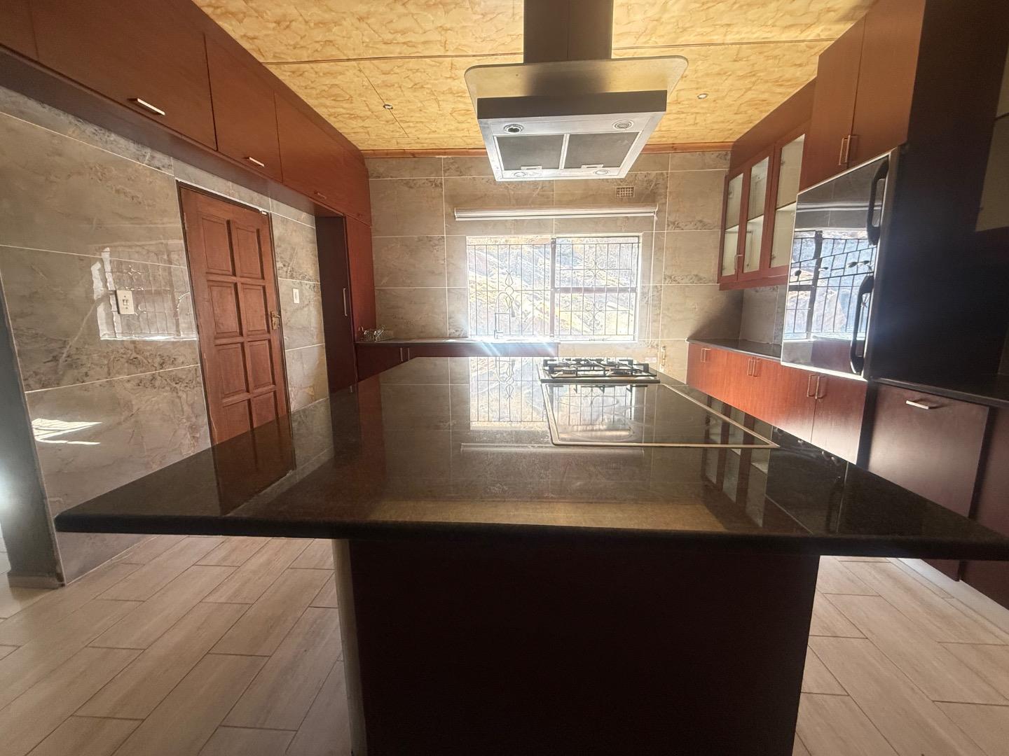 4 Bedroom Double Storey House for Sale in Oakdene, Johannesburg